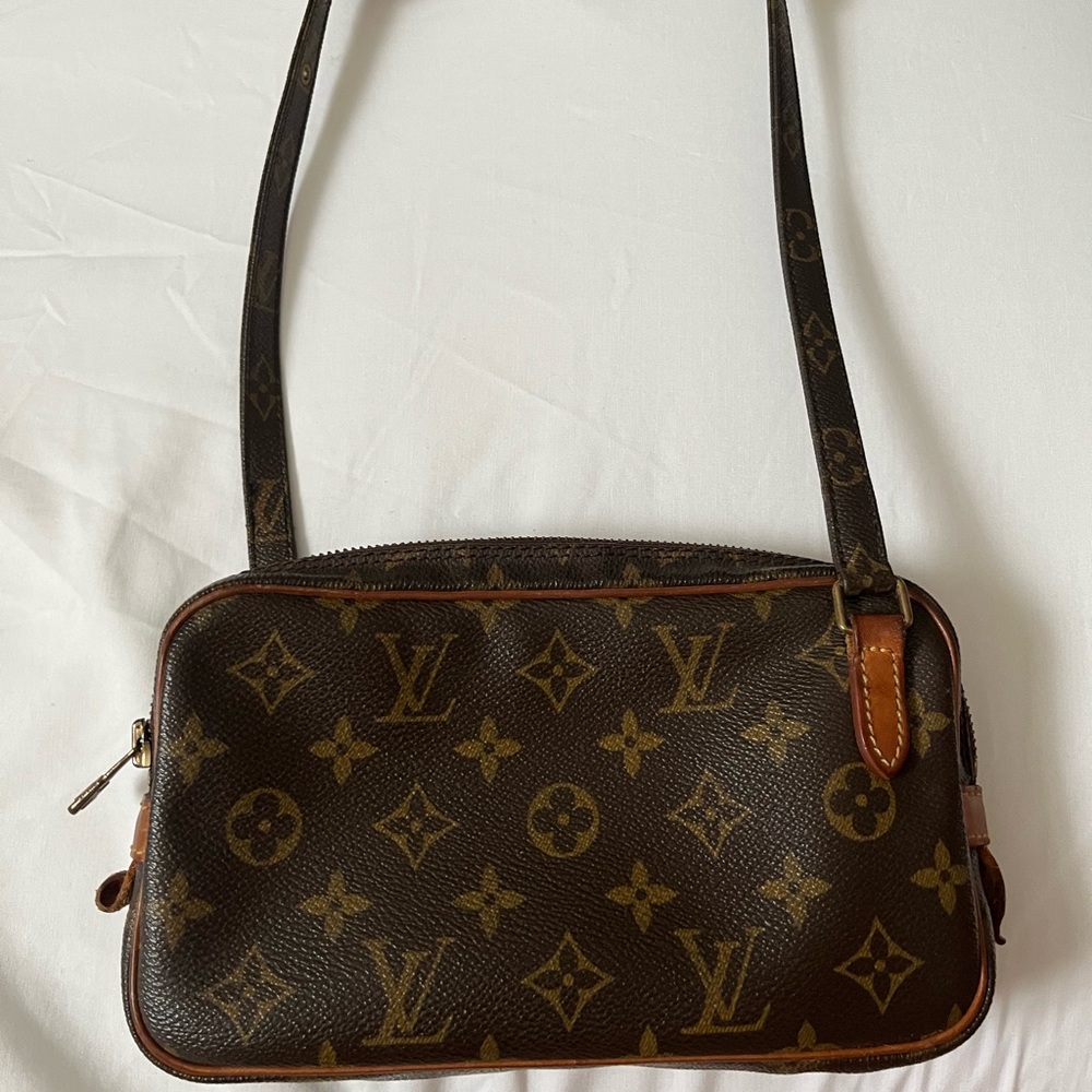 louis vuitton hand bag